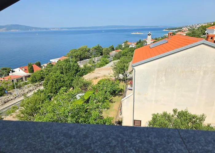 Anita 4 - 150m From The