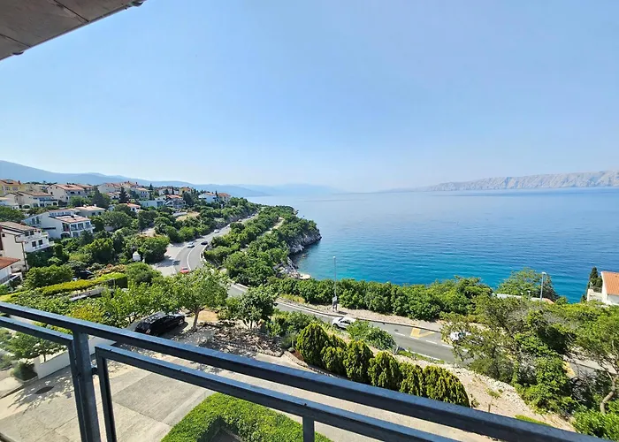 Anita 4 - 150m From The