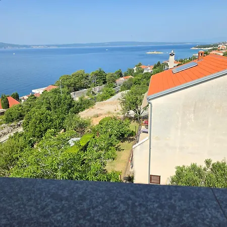 Anita 4 - 150m From The